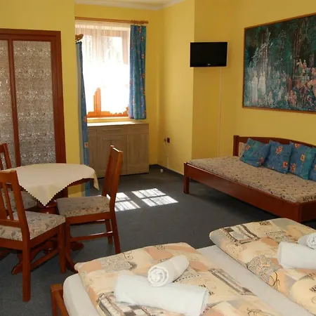 Guest house Apartmany Florian 3*